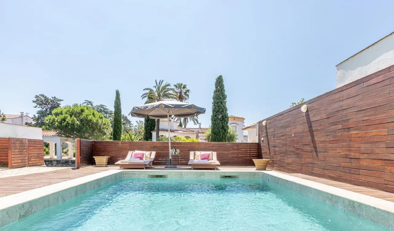 Apart-Rent Casa Al Canal Llobregat 0106 Empuriabrava