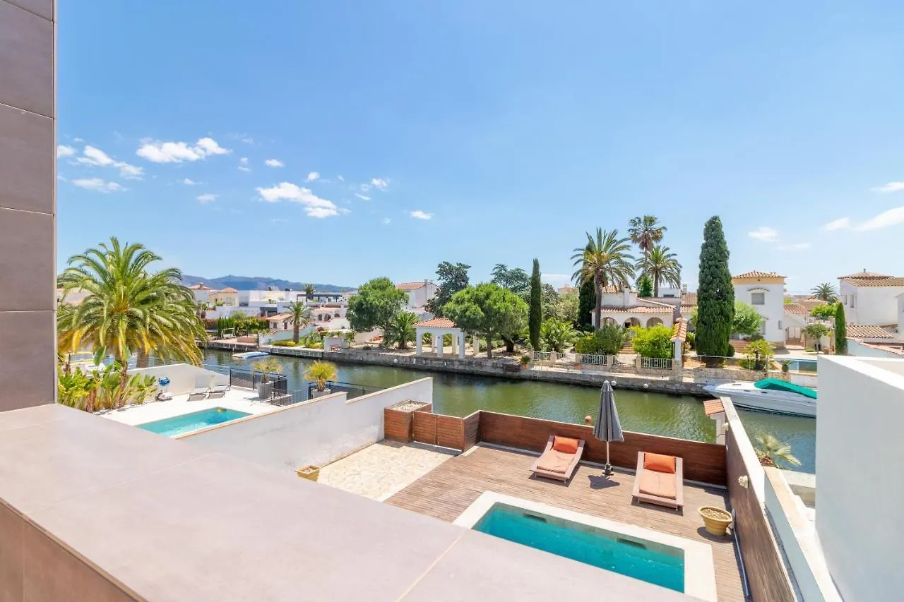 Apart-Rent Casa Al Canal Llobregat 0106 Empuriabrava 0*,  Spanyolország